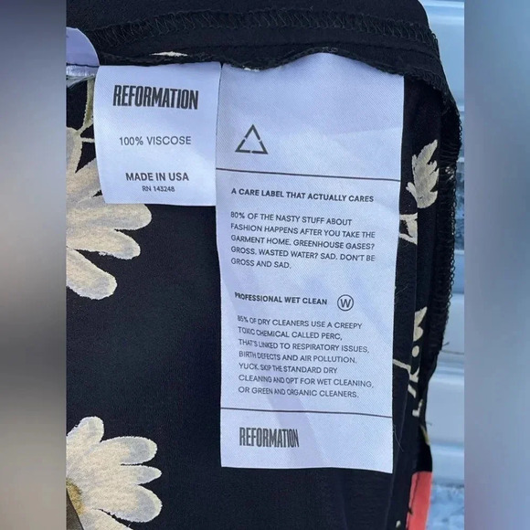 Reformation floral print dress size 2 - Picture 16 of 16